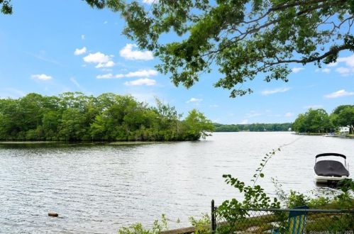 31 Lone Pine Trl, Lyme, CT 06371 exterior