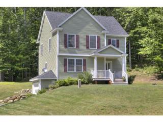 42 Morgan Dr, Epping, NH 03042 exterior