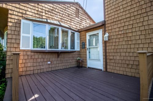 189 Gray Rd, Falmouth, ME 04105 exterior
