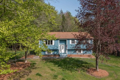 19 Rand Dr, Chester, NH 03036 exterior