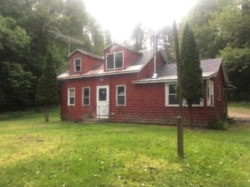 386 Main St, Plainfield, MA 01070 exterior