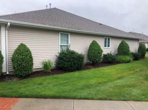 808 Village Green Cir, Coventry, RI 02816 exterior