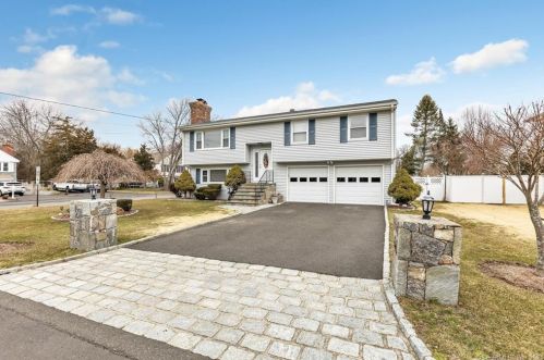 120 Woodmere Rd, Bridgeport, CT 06610 exterior