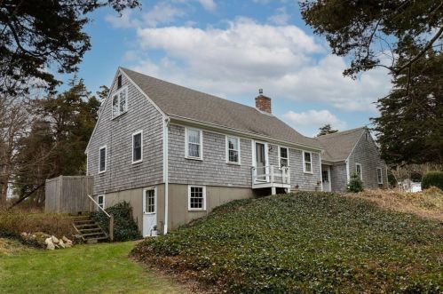 375 Mary Chase Rd, Eastham, MA 02642 exterior