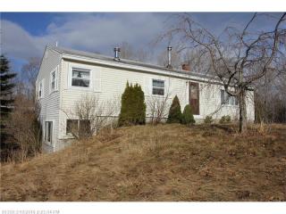 109 Annabessacook Rd, Winthrop, ME 04364 exterior