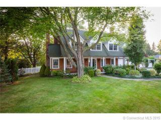 40 Shorelands Dr, Madison, CT 06443 exterior