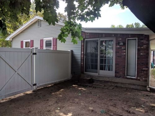 40 Deroy Dr, Chicopee, MA 01020 exterior