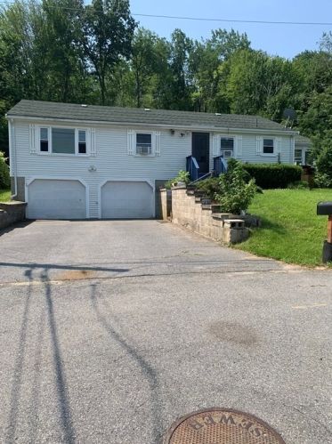 95 Lillian Ter, Dracut, MA 01826 exterior