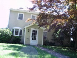 105 Hanson Rd, Newton, MA 02459 exterior