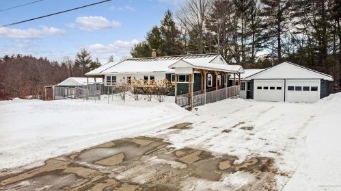 995 Augusta Rd, Belgrade, ME 04917 exterior