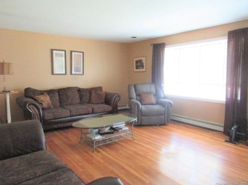58 Pastors Walk, Upper-Stepney, CT 06468 exterior