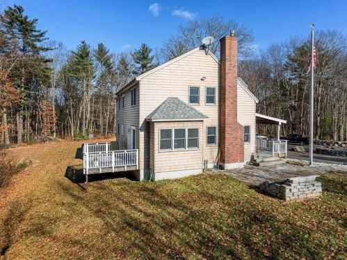 15 Learned Ln, Salisbury, MA 01952 exterior