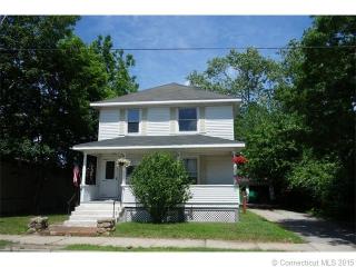19 Lincoln Ave, Pawcatuck, CT 06379 exterior