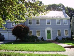 128 Dorset Rd, Newton, MA 02468 exterior