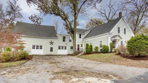 487 Pine St, Weymouth, MA 02190 exterior