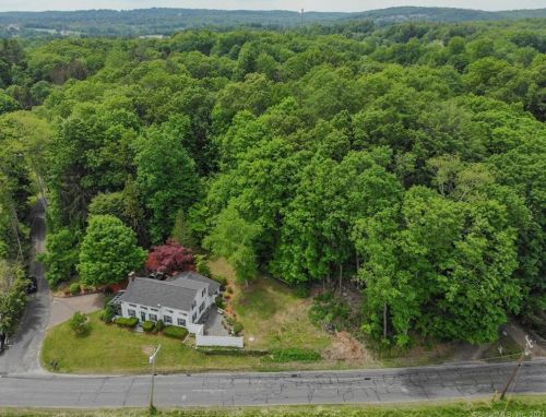 5 Pole Bridge Rd, Sandy-Hook, CT 06482 exterior