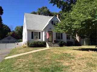 161 Peck Ln, Cheshire, CT 06410 exterior