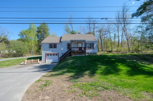 191 Skowhegan Rd, Norridgewock, ME 04957 exterior