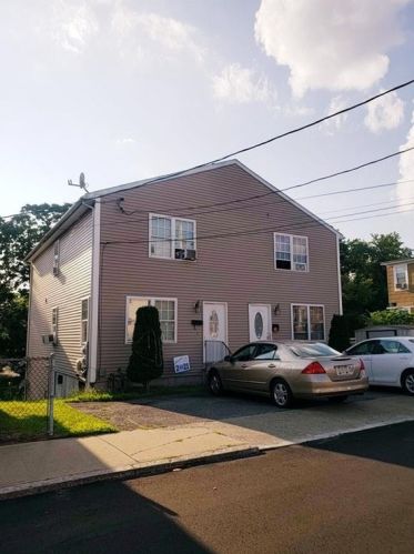 26 Aventine Ave, Providence, RI 02904 exterior