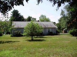 16 Osborne Path, Newton, MA 02459 exterior