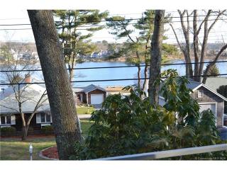 64 Oswegatchie Hills Rd, Niantic, CT 06357 exterior