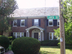 37 Holly Rd, Newton, MA 02468 exterior