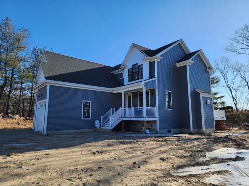 4 Woodward Rd, Lincoln, RI 02865 exterior