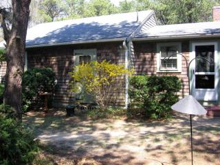 45 Southeast St, Eastham, MA 02642 exterior