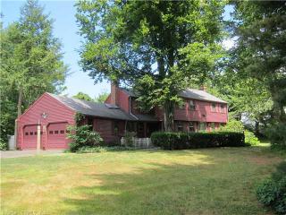 4 Pinnacle Ridge Rd, Farmington, CT 06032 exterior