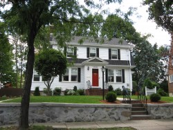 16 Byrd Ave, Newton, MA 02465 exterior