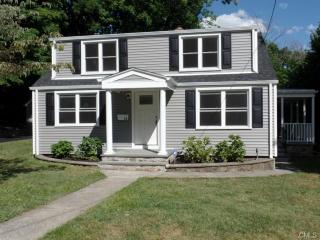 74 Eric St, Bridgeport, CT 06606 exterior