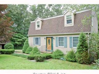 32 Deanna Dr, Norwich, CT 06351 exterior