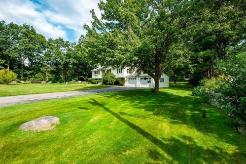 6 Jana Ln, Stratham, NH 03885 exterior