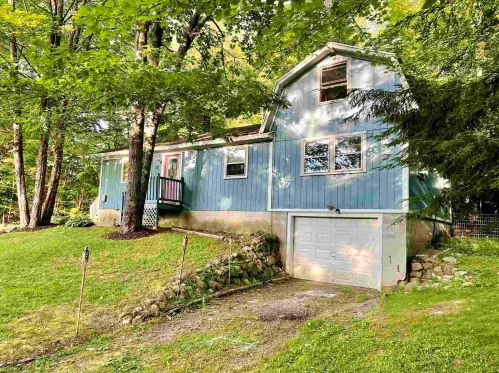 10 Masquanipi Dr, Antrim, NH 03440 exterior