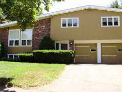 22 Esty Farm Rd, Newton, MA 02459 exterior