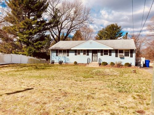 201 Long Hill Rd, Wapping, CT 06074 exterior