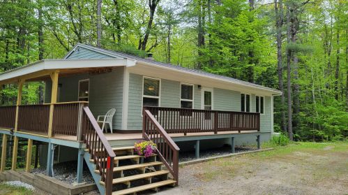 17 Haggetts Way, Bridgton, ME 04009 exterior