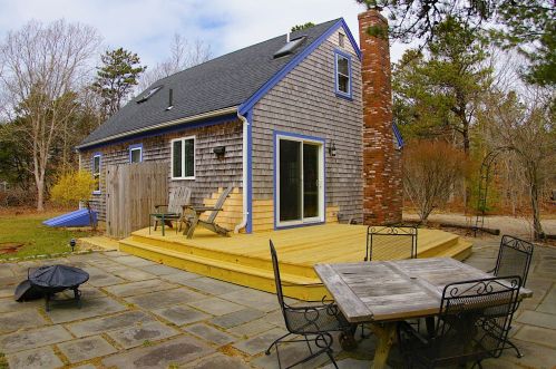 375 Sunken Meadow Rd, Eastham, MA 02642 exterior