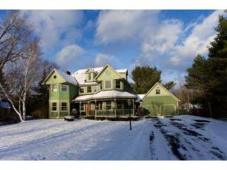 106 Farmstead Dr, Shelburne, VT 05482 exterior