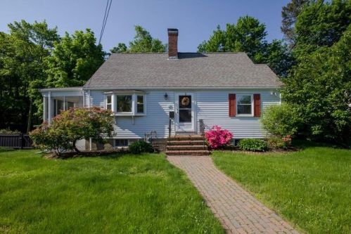 33 Dedham St, Newton, MA 02461 exterior