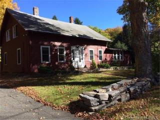 206 Buff Cap Rd, Tolland, CT 06084 exterior