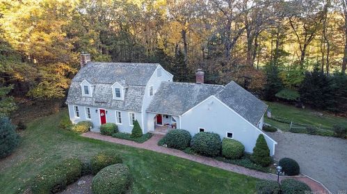 32 Isinglass Ter, Bridgeport, CT 06611 exterior