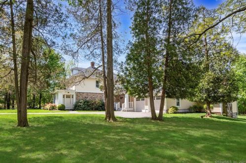 31 Olmstead Ln, Ridgefield, CT 06877 exterior