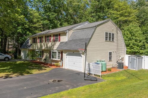 19 Deerwood Dr, Amherst, NH 03031 exterior