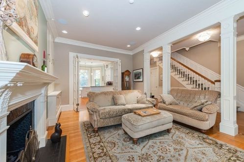 434 Marlborough St, Roxbury-Xing, MA 02115 exterior
