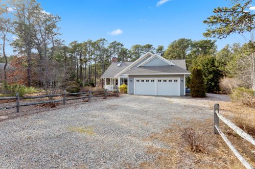 270 Cove Rd, Wellfleet, MA 02667 exterior