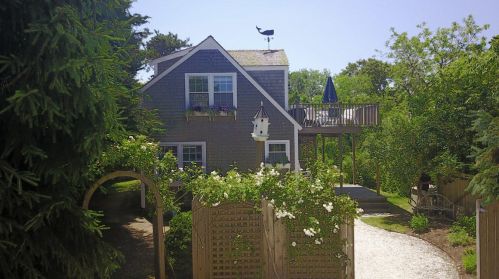 7 Crooked Ln, Nantucket, MA 02554 exterior