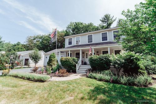 18 Hemlock Dr, Topsham, ME 04086 exterior
