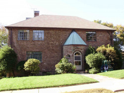 23 Rotherwood Rd, Newton, MA 02459 exterior