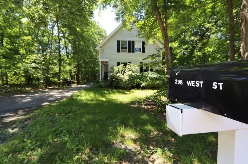 298 West St, East Bridgewater, MA 02333 exterior